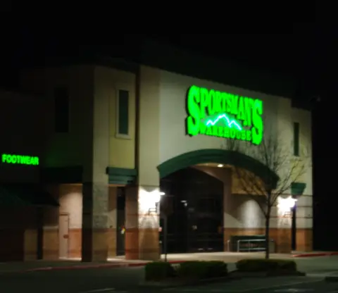 Sportsman's Warehouse