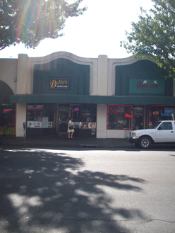 Bella's Sports Pub